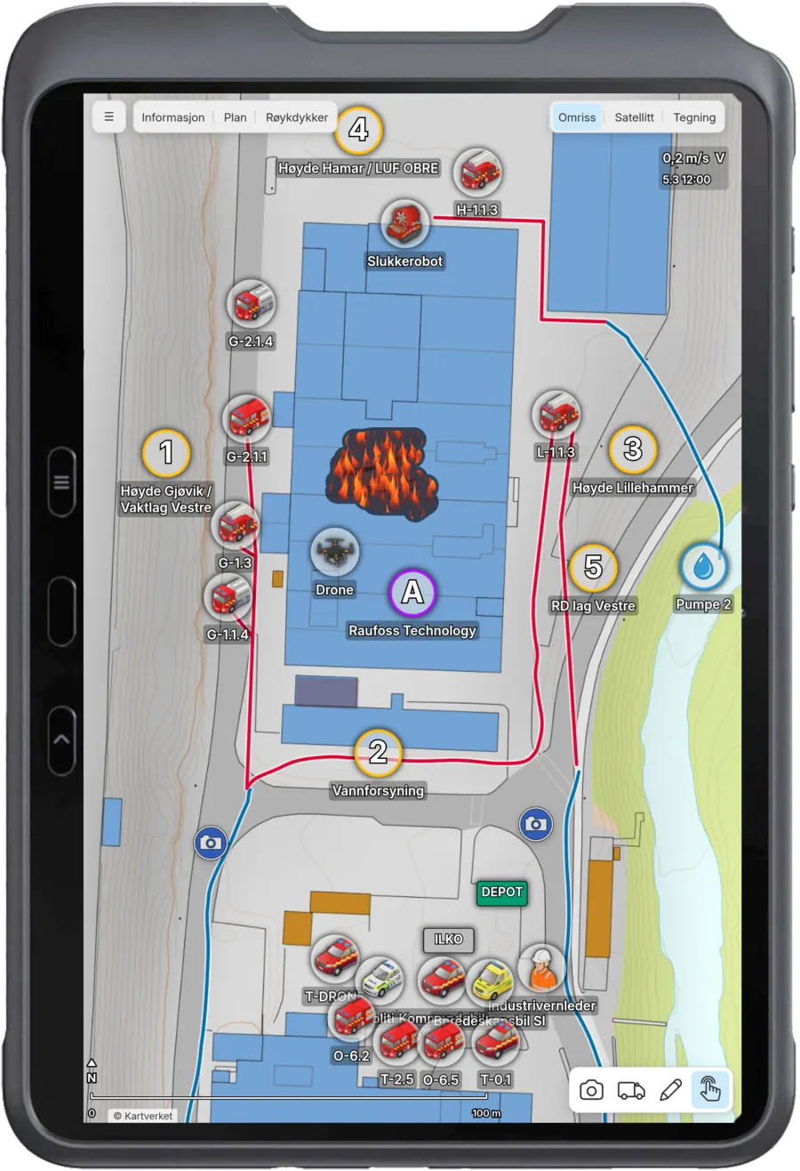 Tablet showing Syncmap with units, hazards and routes drawn on a map of Raufoss